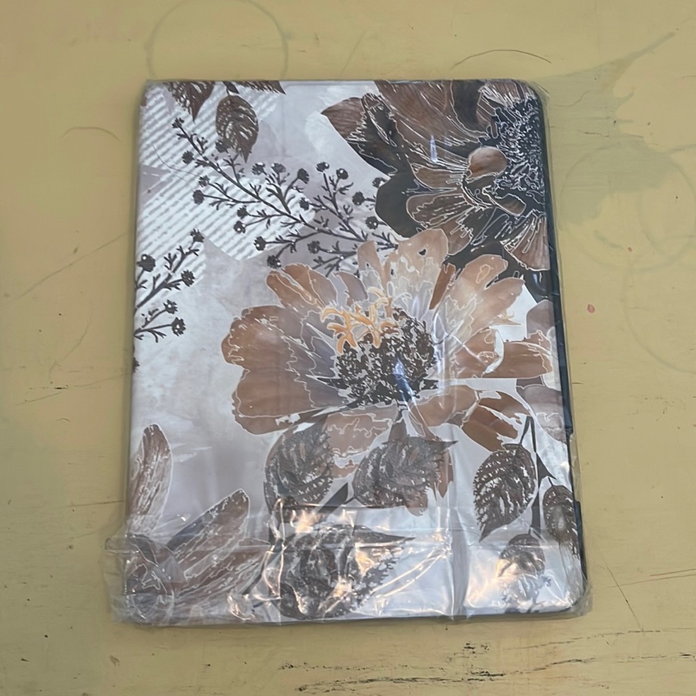 Brand New, Never Been Used iPad Pro 11”